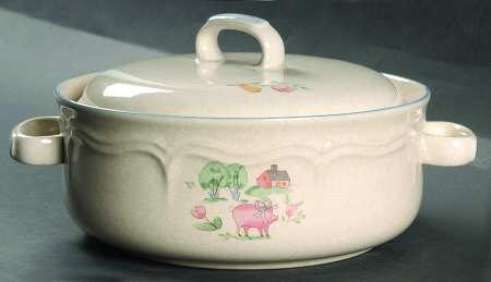 Chit Chat 1.5 Qt Round Covered Casserole