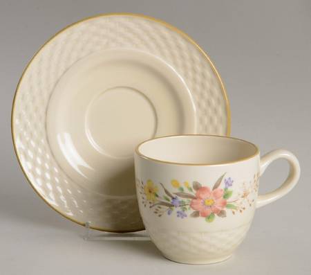 Creme De Chine Flat Cup & Saucer Set