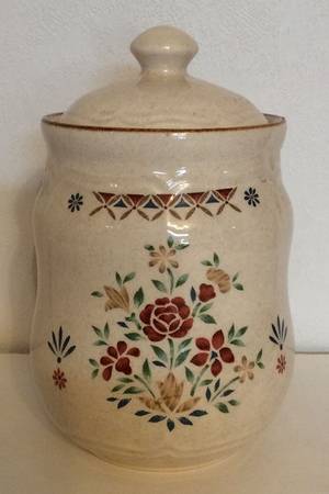 Crossroads Large Canister & Lid
