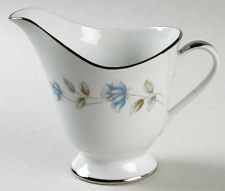 Elegant Lady Creamer