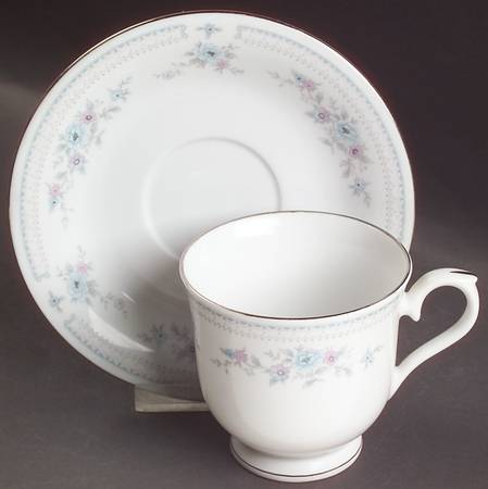 Eternity Footed Cup & Saucer Set