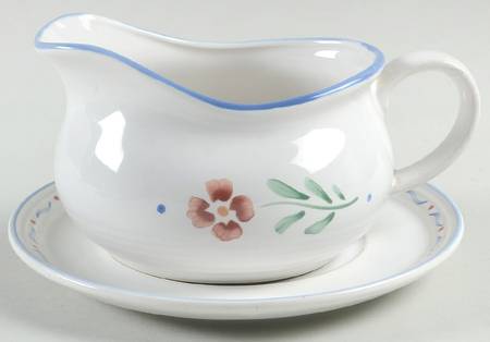 Greta (Coupe, Blue Trim) Gravy Boat & Underplate