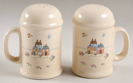 Heartland Stove Top Salt & Pepper Set