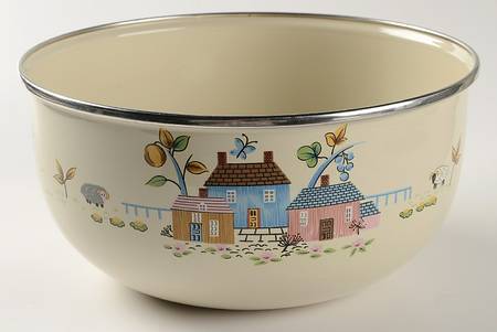 Heartland 8 5/8" Metal Bowl