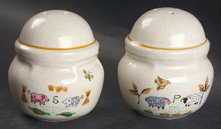 Heartland Salt & Pepper Set