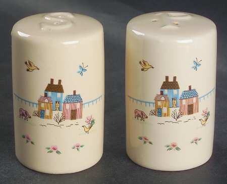 Heartland Salt & Pepper Set