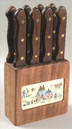 Heartland (9 Piece) Steak Knife Set w/Wood Block