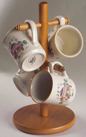 Heartland Village Mug Tree & 4 Mugs
