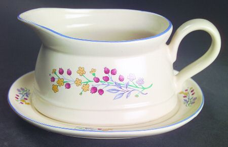 Hickory Hill Gravy Boat & Underplate