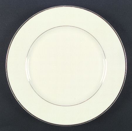 High Point (Ivory Background) Dinner Plate