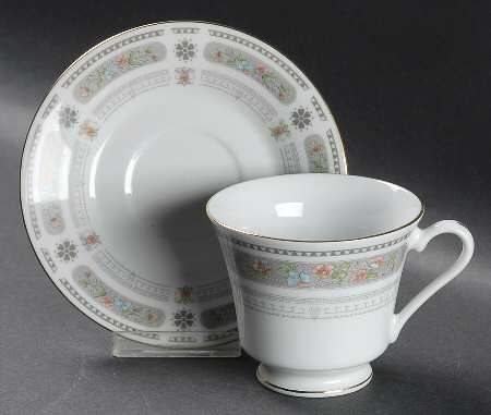 Illusion Footed Cup & Saucer Set