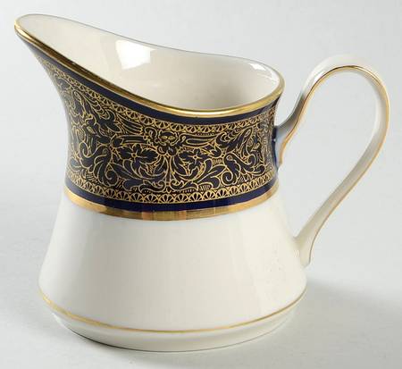 Imperial Court Creamer