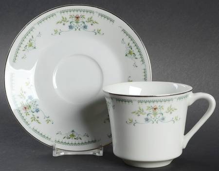 Juliet Flat Cup & Saucer Set