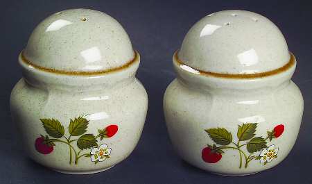La Fraise Salt & Pepper Set