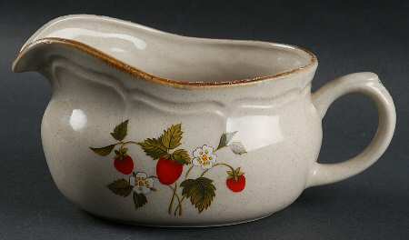 La Fraise Gravy Boat