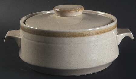 Linda 1.5 Qt Round Covered Casserole