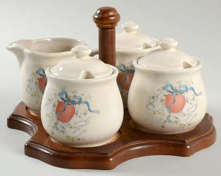 Marmalade (8 Piece) Condiment Set & Wood Stand (CRM & 3 CJ)