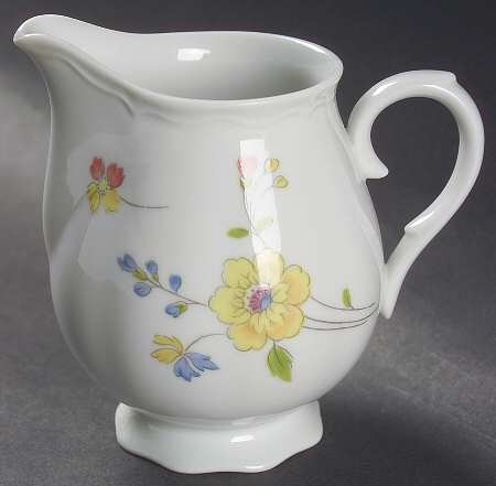 Meadowbrook Creamer