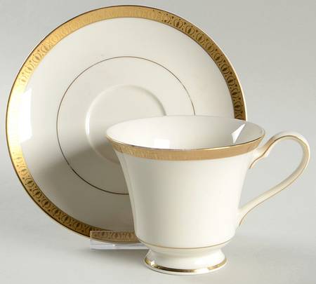 Melissa Footed Cup & Saucer Set
