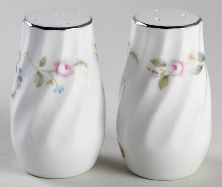 Memories Salt & Pepper Set