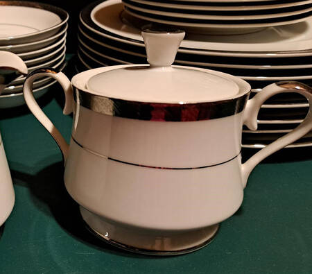 Michele Sugar Bowl & Lid