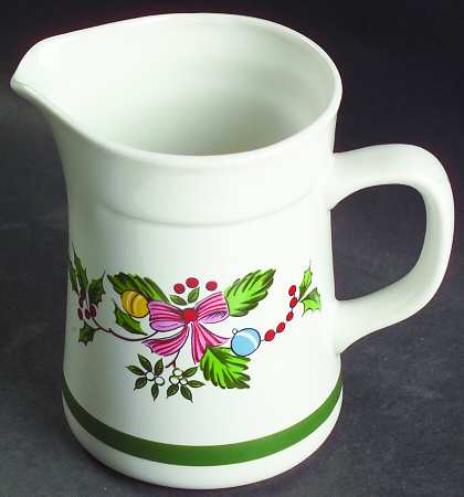 Noel (Band 1-4" From Edge) Creamer