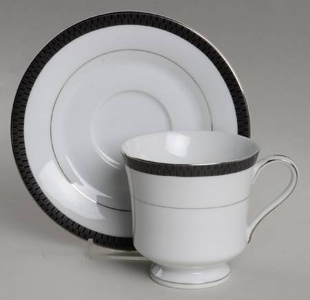 Regina Footed Cup & Saucer Set