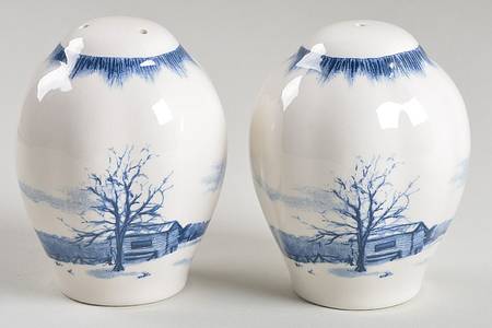 Riverwood Salt & Pepper Set