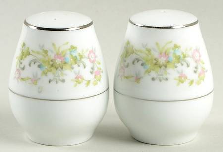 Romance Salt & Pepper Set