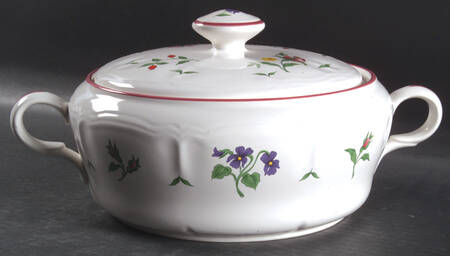 Rosalynn Round Covered Vegetable by International
