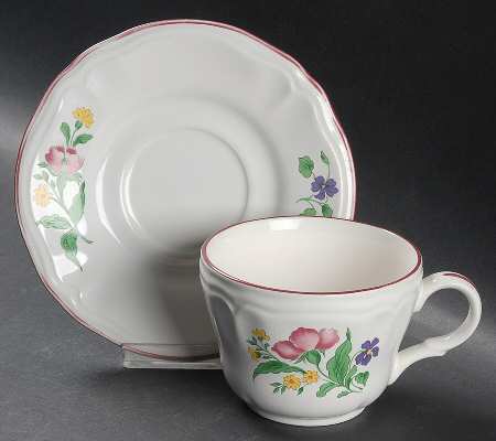 Rosalynn Footed Cup & Saucer Set