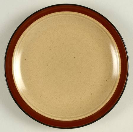 Round Up Brown Salad Plate
