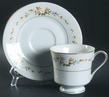 Serenade Footed Cup & Saucer Set