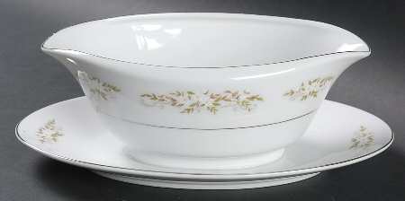 Springtime Gravy Boat with Attached Underplate