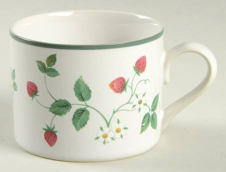 Strawberry Fair (Green Trim) Flat Cup