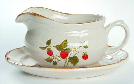 Strawberry Patch Gravy Boat & Underplate