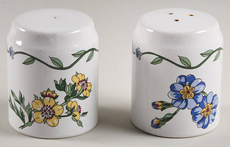 Terrace Blossoms Salt & Pepper Set by International