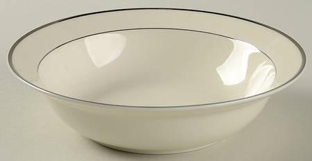 Thomasville Cream Rim Fruit/Dessert (Sauce) Bowl