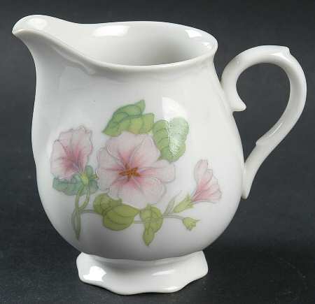 Trellis Creamer