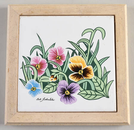 Velvet Faces Wood Frame Trivet