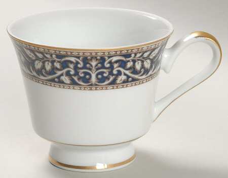 Verona Footed Cup