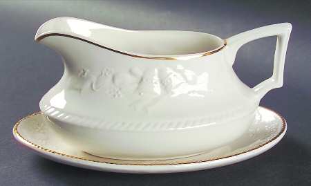 White Christmas Gravy Boat & Underplate/Relish