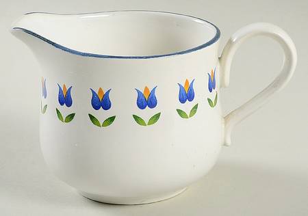 Young Tulips Creamer