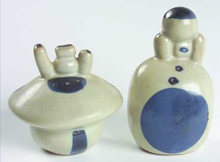 Lookout Mountain Figural Salt & Pepper Set