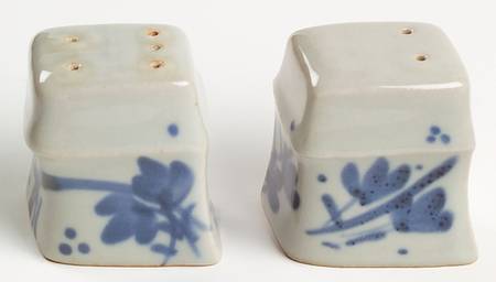 Martha's Flowers Salt & Pepper Set
