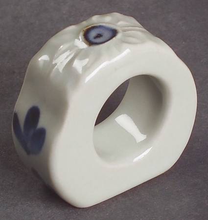 Martha's Flowers Napkin Ring