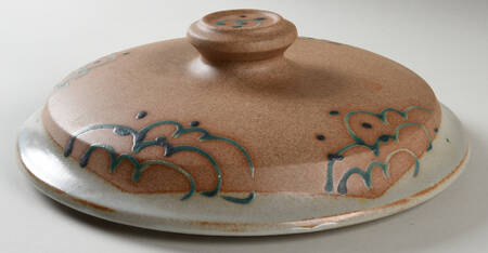 Over The Hills Lid for 4 Quart Round Casserole