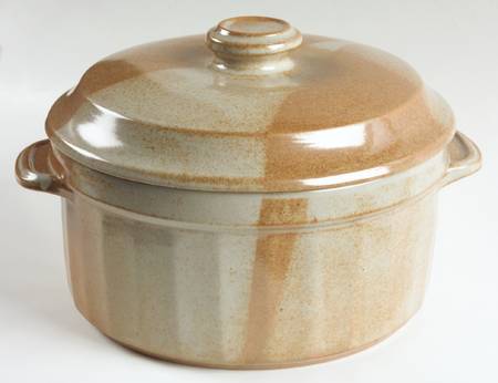 White Top 2.5 Quart Covered Souffle