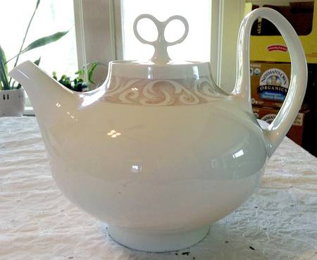Baroque Teapot & Lid