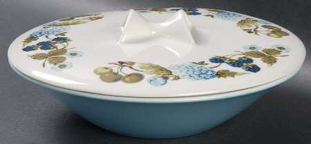 Blue Vineyard Gumbo Dish with Lid (Cover)